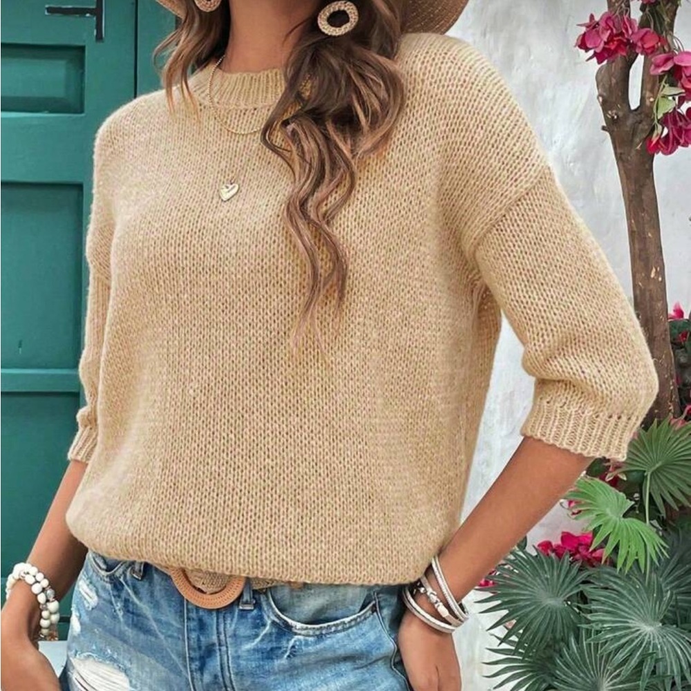 Elegant Cream Sweater - Picture 4 of 5